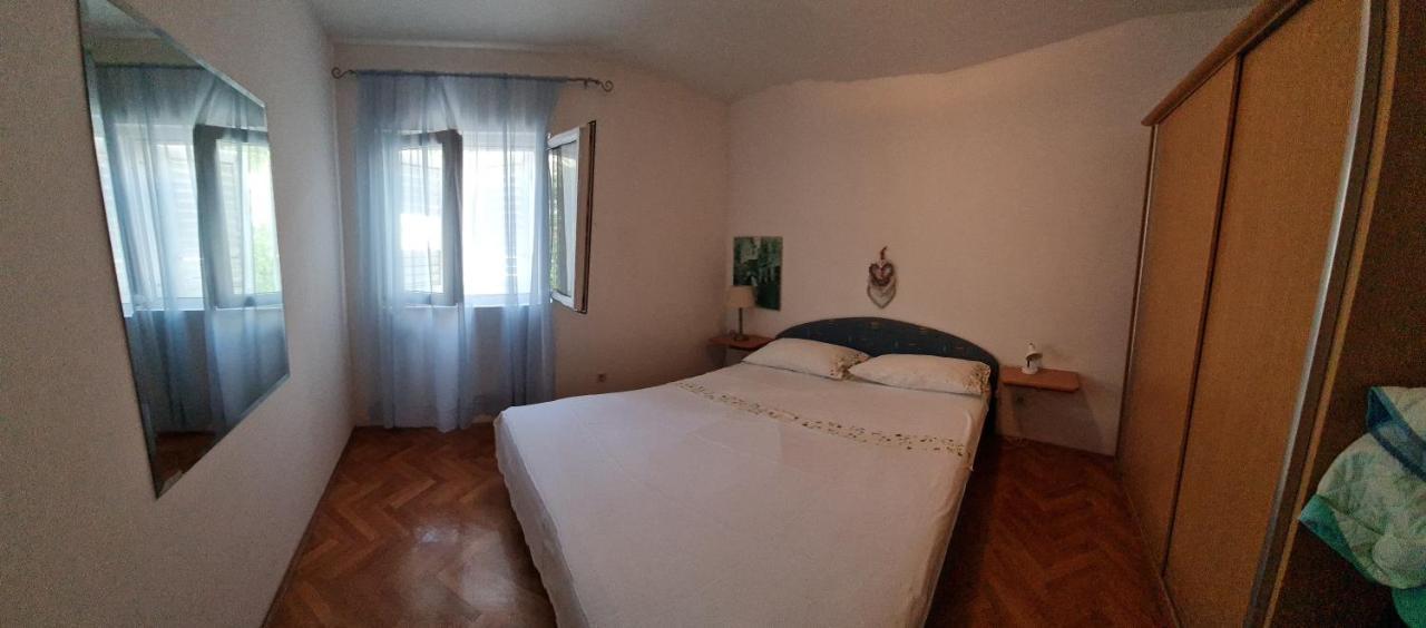 Apartment Silva, 50M From Beach มาคาร์สกา ภายนอก รูปภาพ