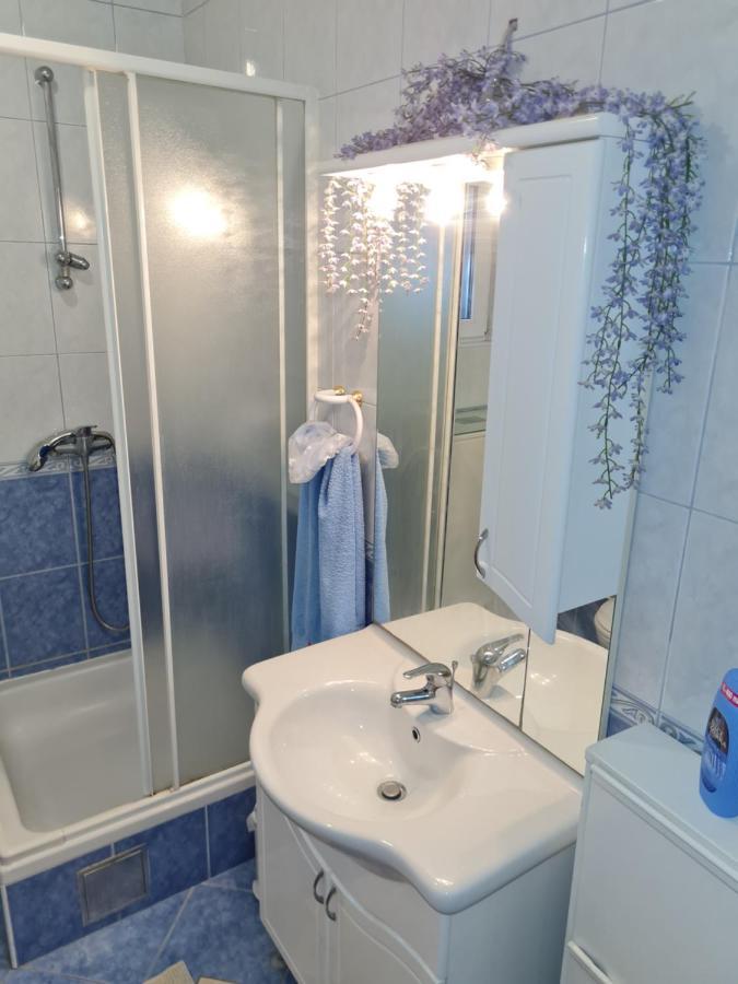 Apartment Silva, 50M From Beach มาคาร์สกา ภายนอก รูปภาพ